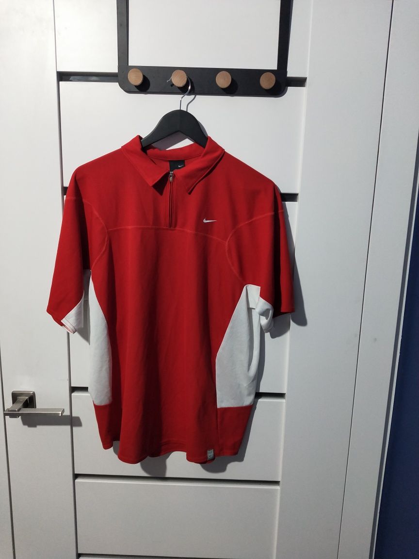 Koszulka Nike czerwona rozmiar L super stan