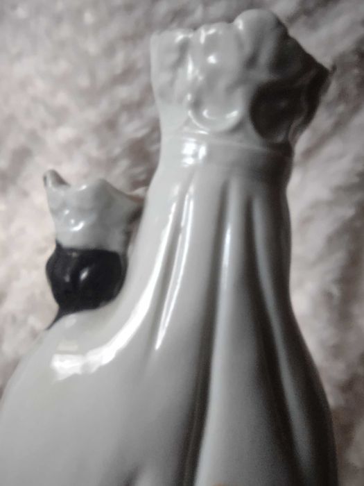 Antyk porcelana Notre-Dame de Walcourt