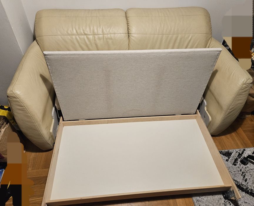 Skórzana sofa z funkcją spania
