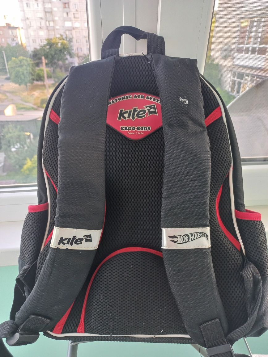 Ортопедичний шкільний рюкзак фірми kite