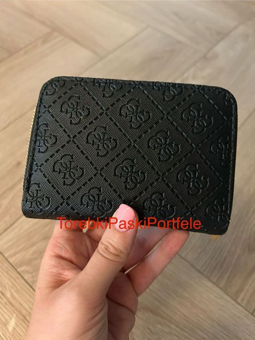 Nowy portfel Guess.