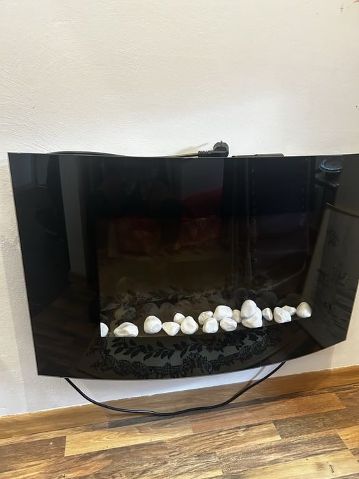 Grzejnik kominek elktr scienny