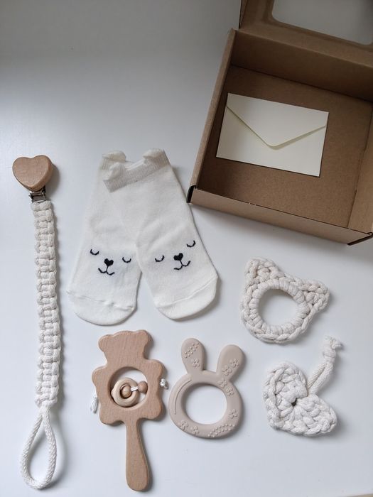 Baby box zestaw prezentowy dla niemowląt