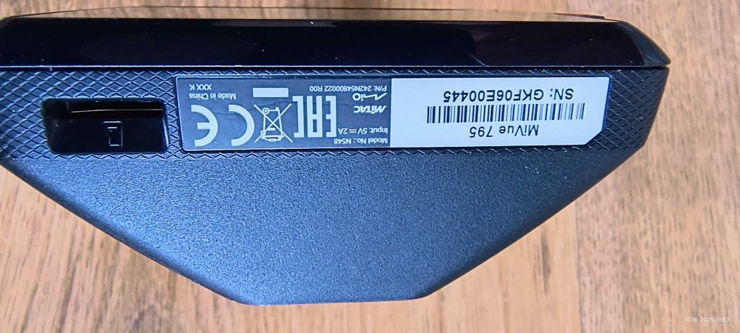 Kamerka samochodowa Mivue 795