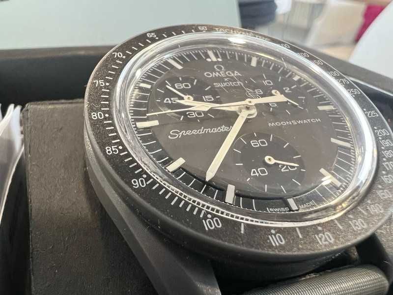Swatch x Omega Bioceramic Moonswatch Mission to the Moon SO33M100