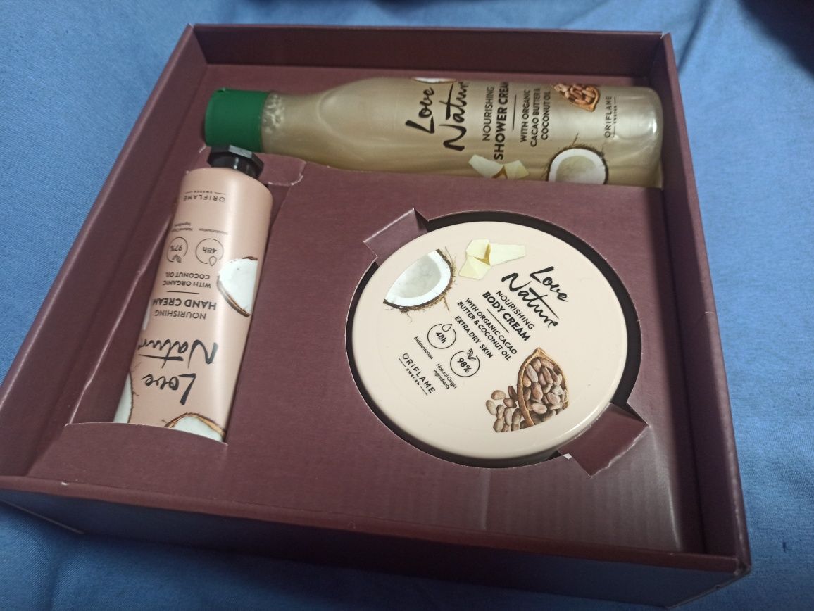 Love nature Oriflame кокосовий набір