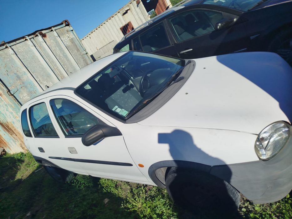 Corsa B 1.2 16V Ano 2000