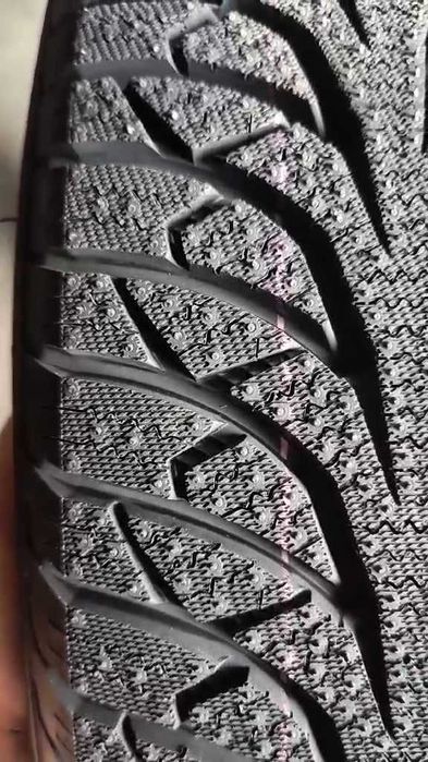 Шина 175/70R13 Зима. Новенькі шини ! Доставка за наш Рахунок.