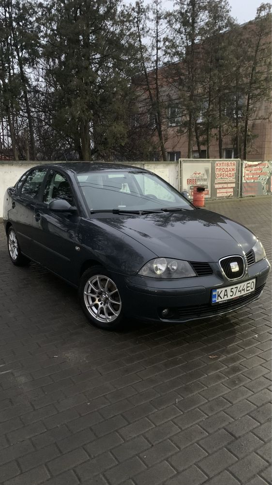 Продам Seat Cordoba Sport 2.0