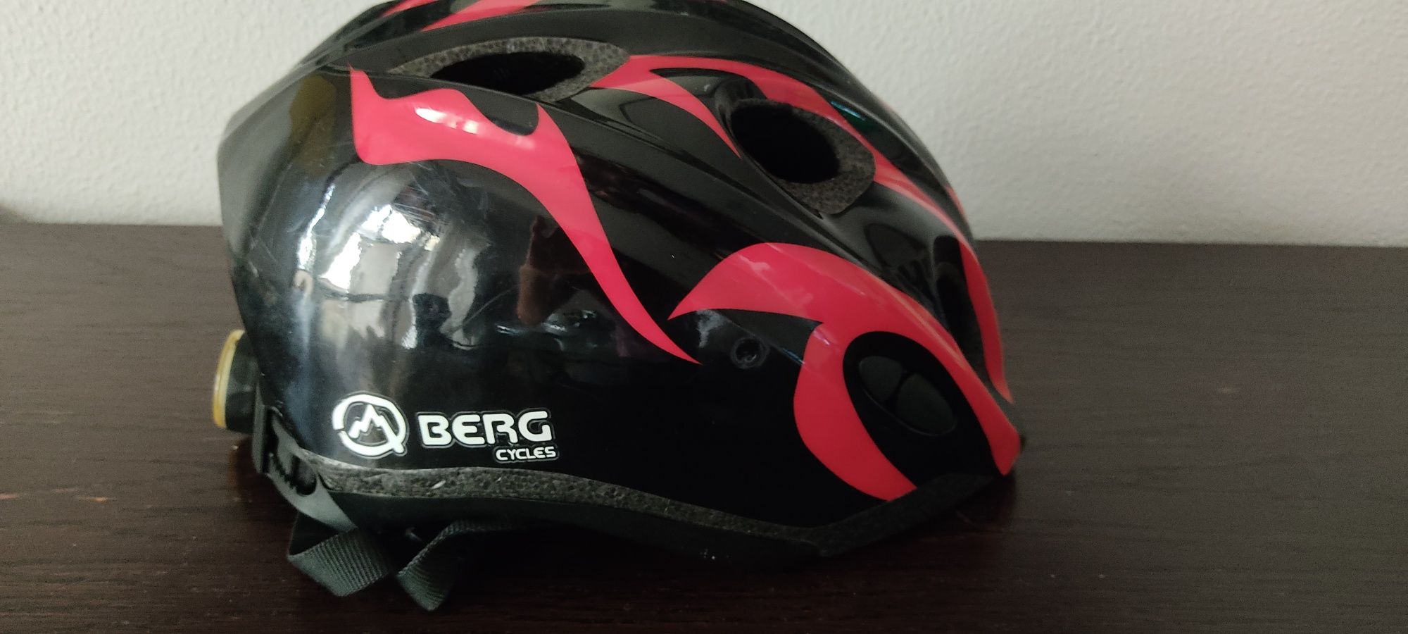 Capacete ciclismo trotinete Berg