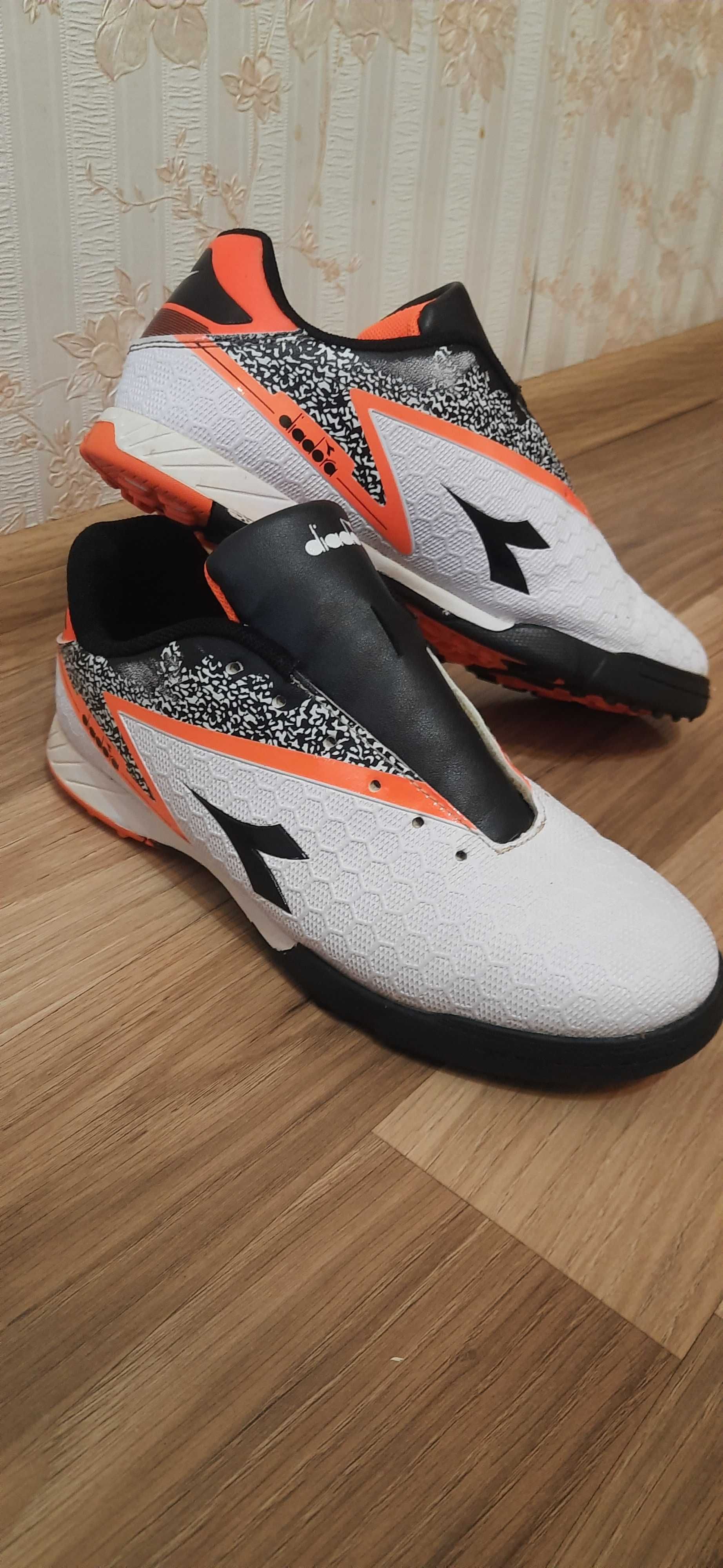 Футзалки Diadora