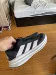 Sapatilhas adidas tamanho 42