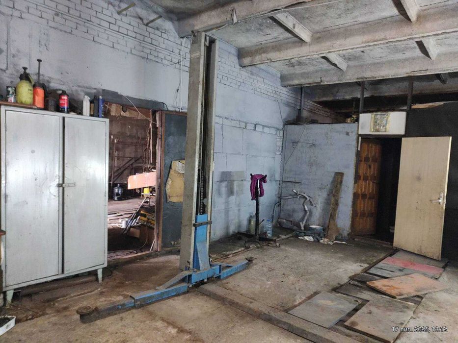 Гараж СТО Техстанція Великих ДВА сусідні Троєщина 11.60х11.40м 132квм