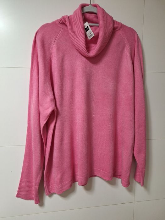 Śliczny,golf w pięknym odmladzqjacym różu, marki Dunnes duży rozmiar