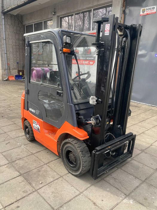 Wózek Widłowy Toyota  7FG LPG Kabina ogrzewanie 3,3 m i 5,5m