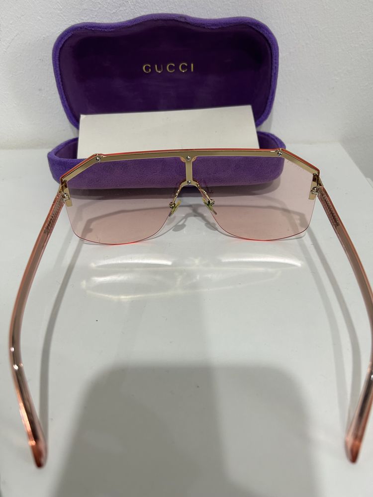 Okulary przeciwsłoneczne firmy Gucci