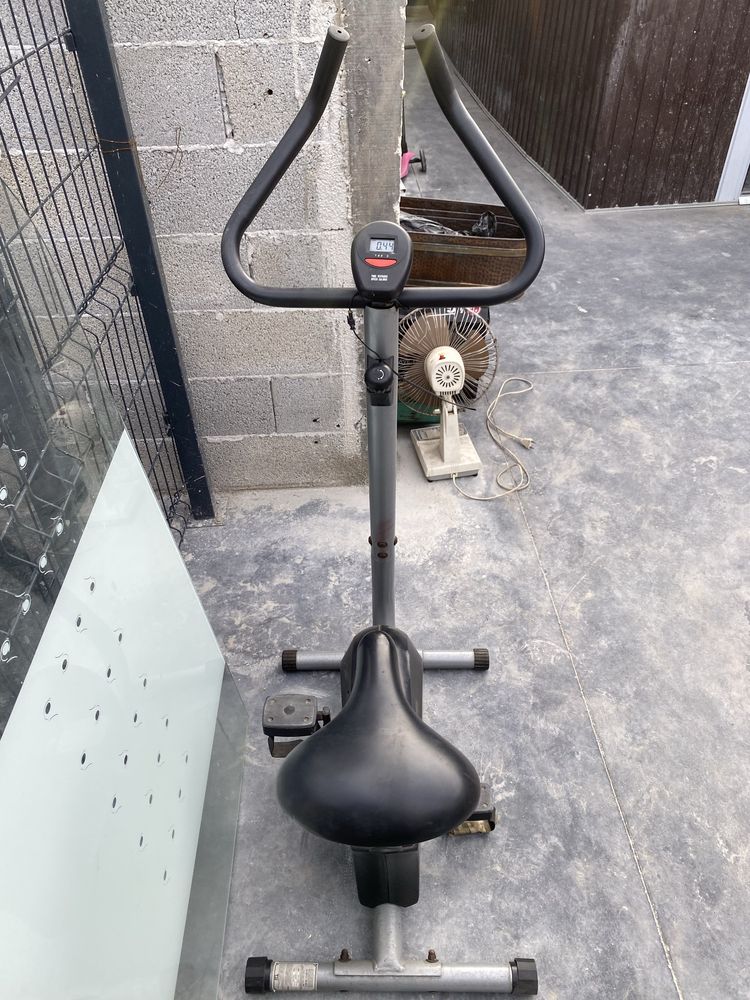 Bicicleta ergometrica para despachar