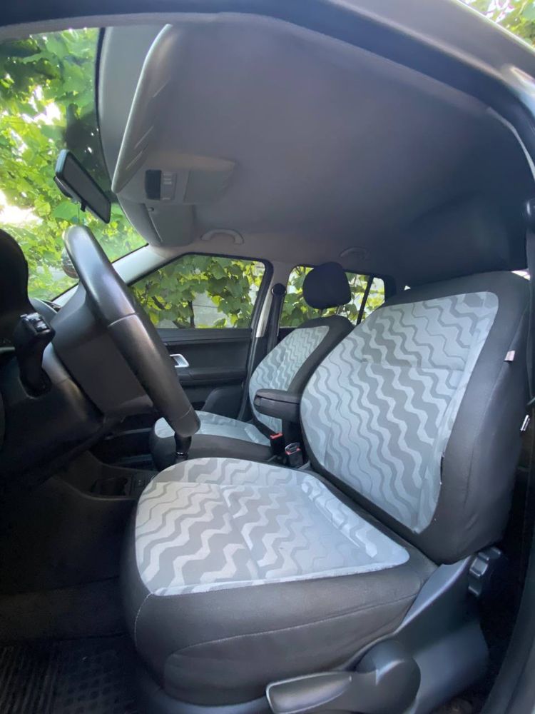 Skoda Fabia 1,4 MPI Бензин