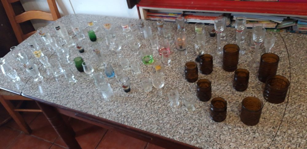 Conjunto de Cálices/Copos Pequenos Diversos