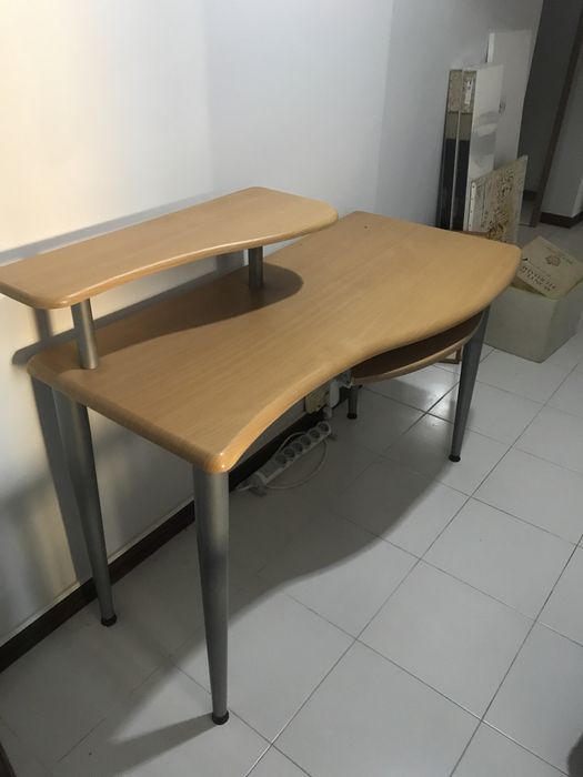 Secretária mais Cadeira