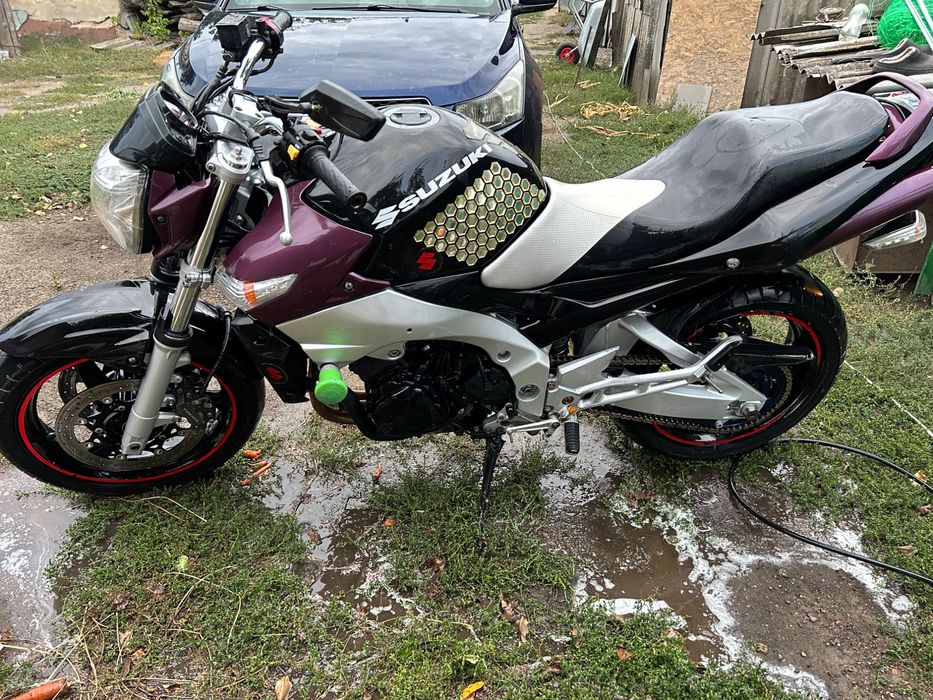 Мотоцикл Suzuki Gsr 600