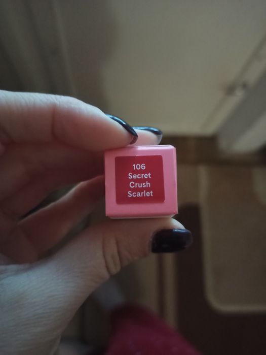 Помада Amway нова