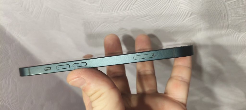 Микроволновая iPhone 13