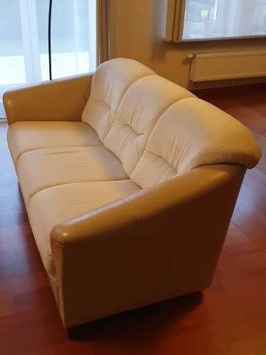 sofa, 3 fotele oraz pufa, marki KLER