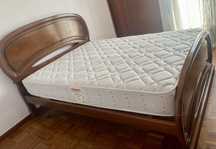 Cama de casal completa , madeira maciça robusta