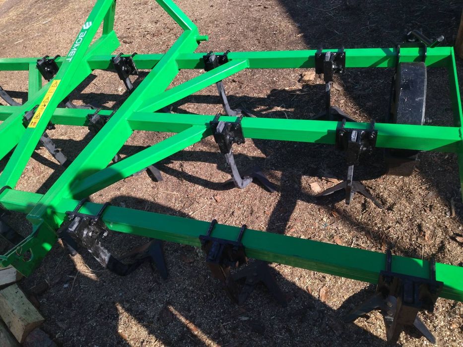 Культиватор трактора ЮМЗ, МТЗ шириною 3,2 м