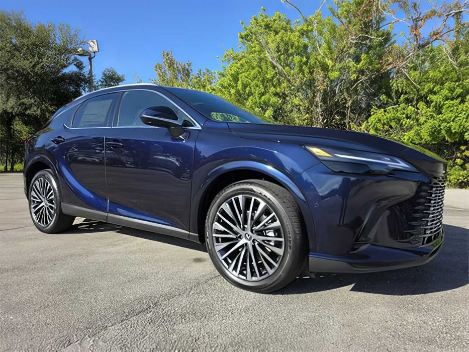 Lexus RX      2025