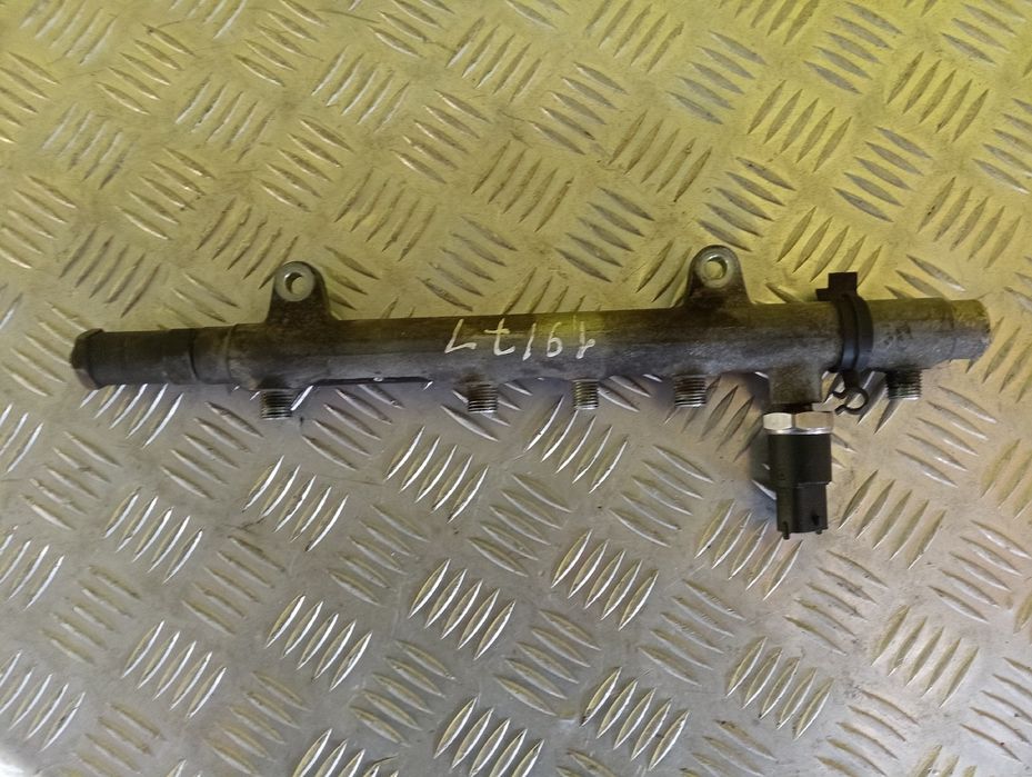 Рампа паливна Renault Trafic 2 Opel Vivaro топливная Трафик Виваро Т2