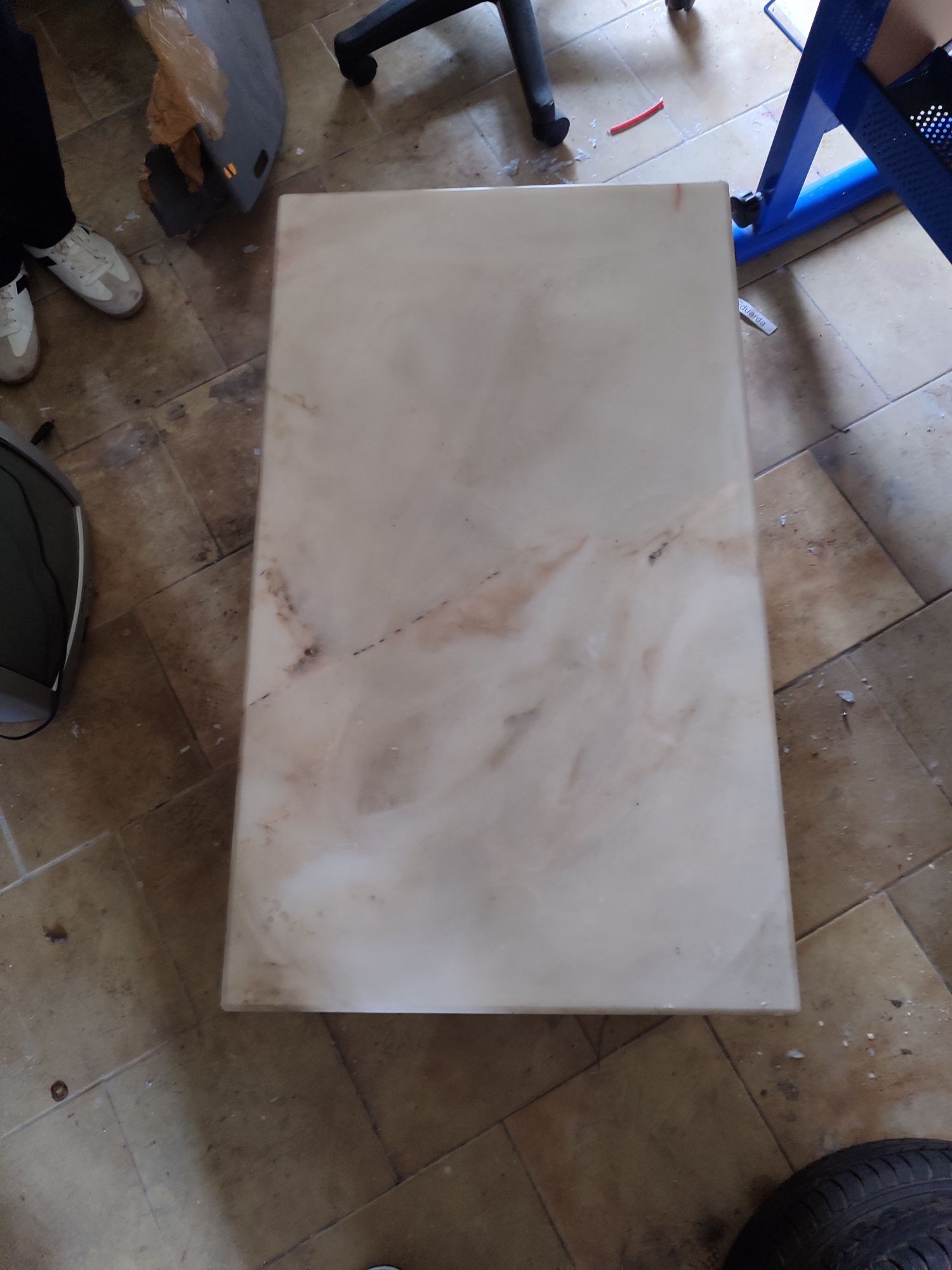 São 4 Mesas para venda centro ,desenho,jantar em madeira para 6 pessoa