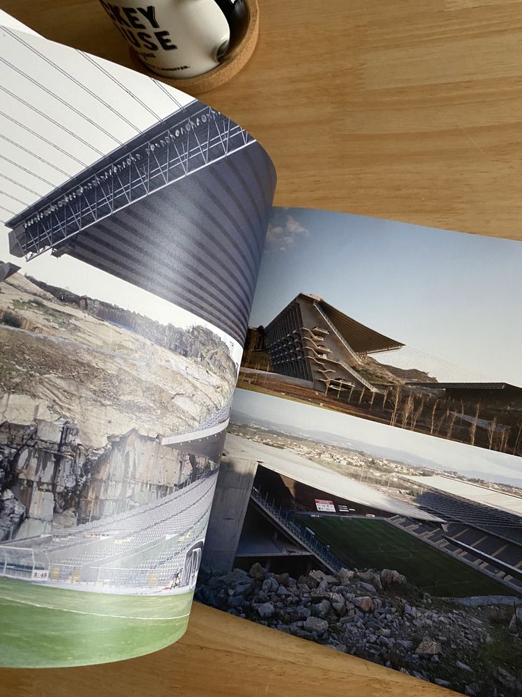 Livro /Álbum Prémio Secil Arquitectura 2004 Arquitetura da Secil Prêmio 2004  Estádio Municipal de Braga