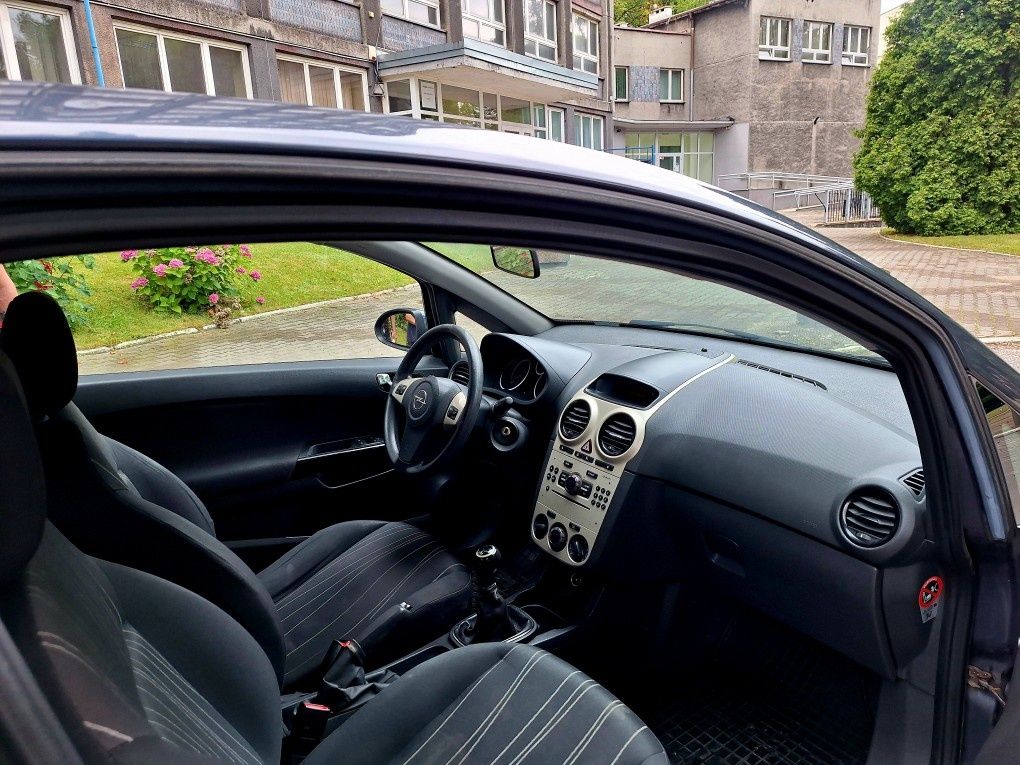 Opel Corsa D 1.3 CDTI 75km 4,5L/100km ISOFIX