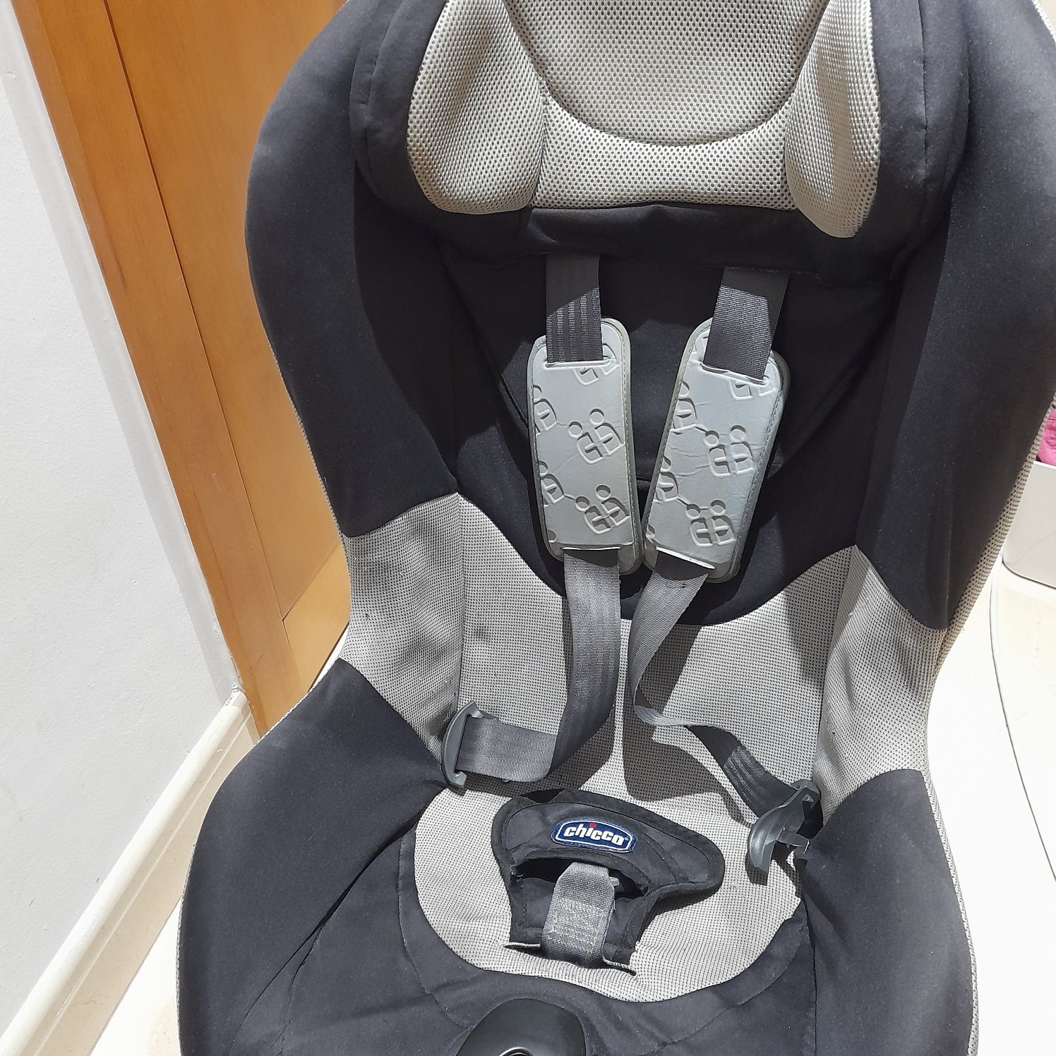 Cadeira auto chicco 9-18kg Isofix