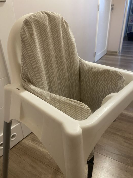 Krzesełko do karmienia Ikea z poduszką