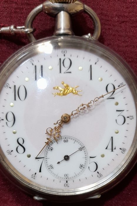 Серебряни Швейцарские часы ancre 15 rubis
Часы на уверенном ходу.Есл