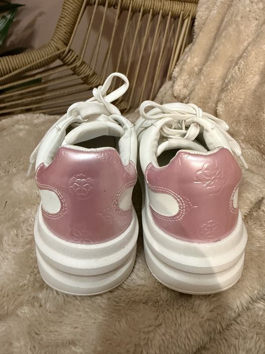 Sneakersy Guess 37
