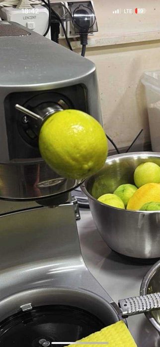 Насадка для зняття цедри на кух машини Кенвуд +інші насадки.аксесуари