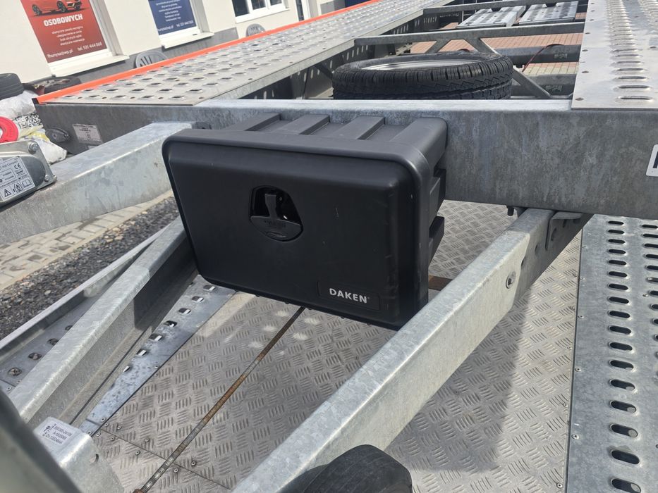 Przyczepa Laweta Niewiadów 4.5 m