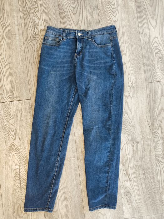 Granatowe dziewczęce  dżinsy straight Shein rozmiar 152cm