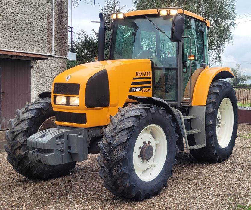 Renault Ares 630 John Deere silnik