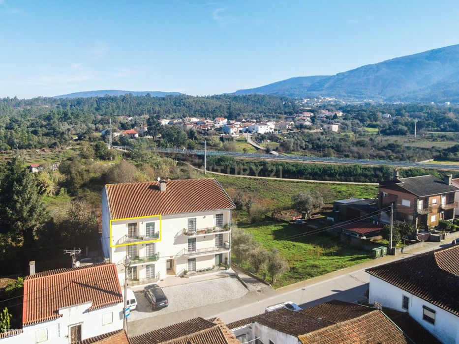 Apartamento T3 - Duplex - C/ garagem