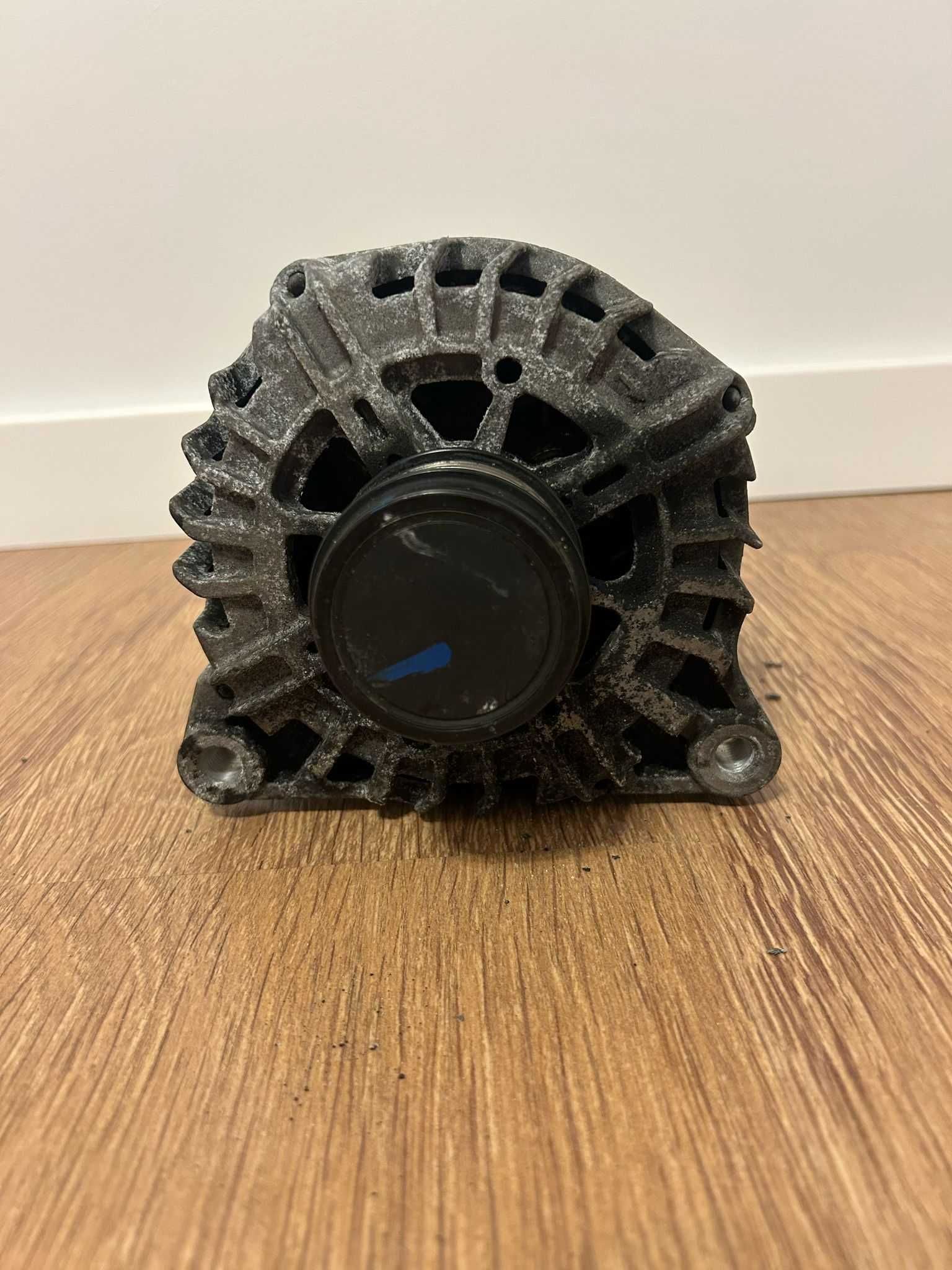 Alternator 1.6 BlueHDI Peugeot Citroen C4 Picasso II 98105.25380