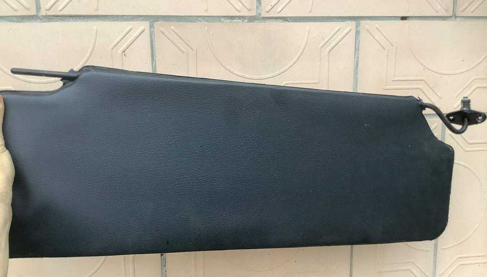 Чорні сонцезахисні козирки для салону автомобіля ГАЗ-САЗ 3307 3309