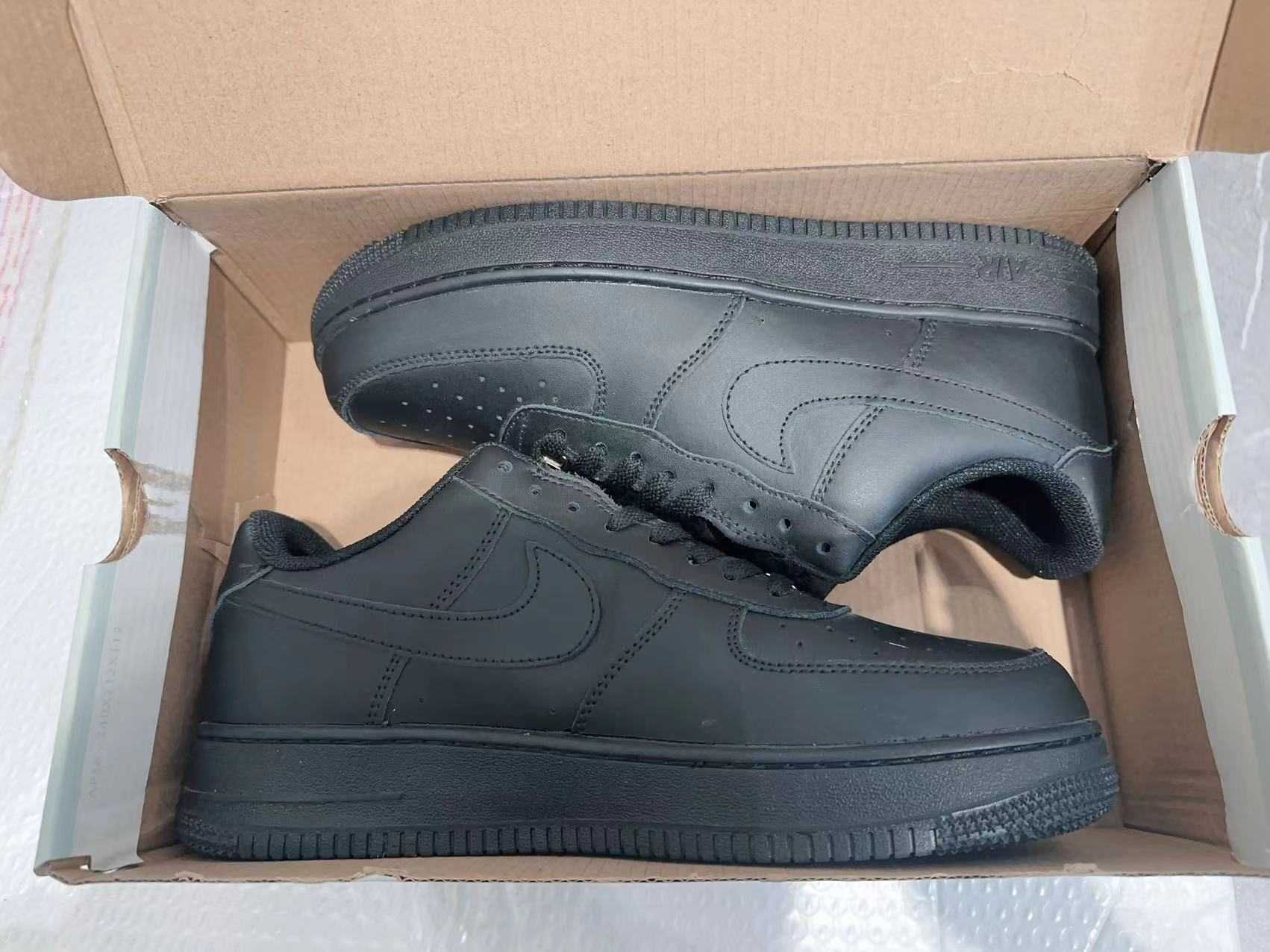 Nike Air Force 1 Niskie '07 Czarne 38