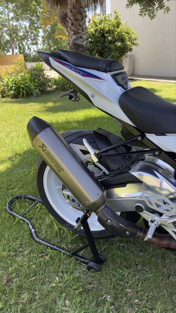 Bmw s1000rr Akrapovic