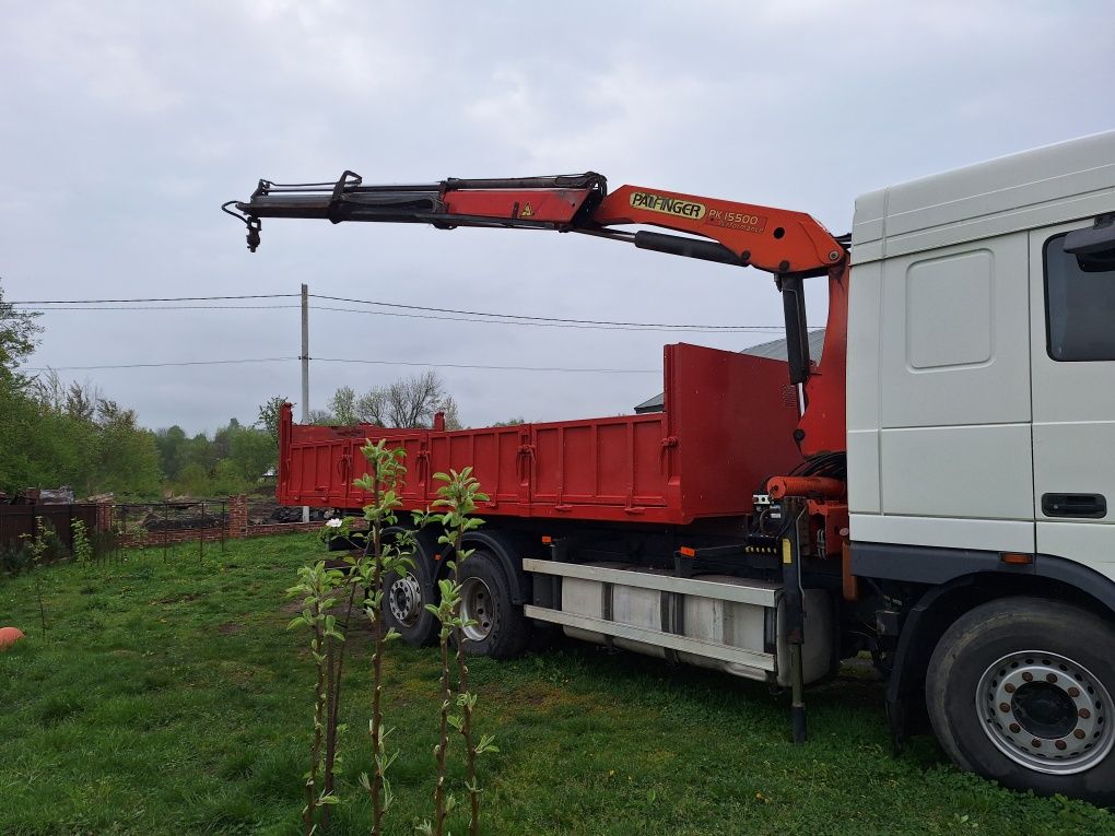 Самоскид-маніпулятор Daf XF 95 480