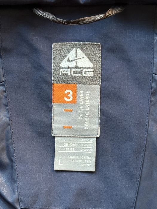 Куртку пуховик Nike ACG